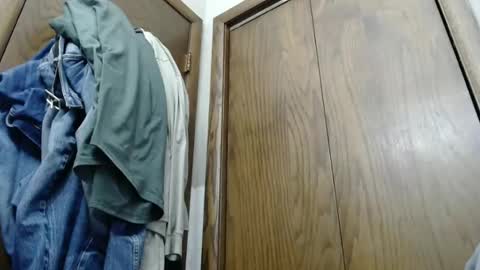 Snapshot of junk_yard_dog chatting on 9, 3, 2025 Dave online show from 9, 3, 2025