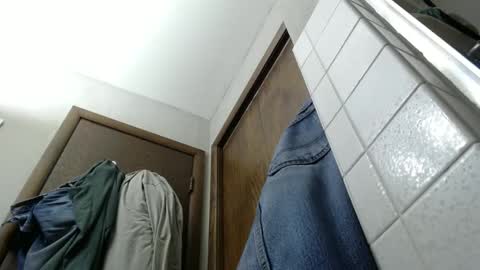 Snapshot of junk_yard_dog chatting on 12, 3, 2025 Dave online show from 12, 3, 2025