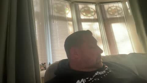 Junky online show from 2, 12, 2025