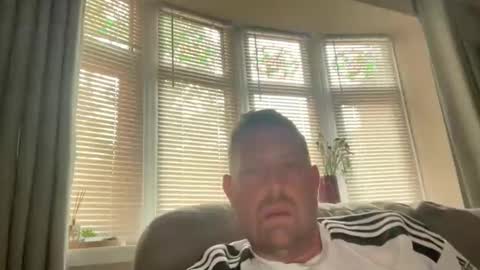 Snapshot of junky345 chatting on 11, 6, 2026 Junky online show from 11, 6, 2026
