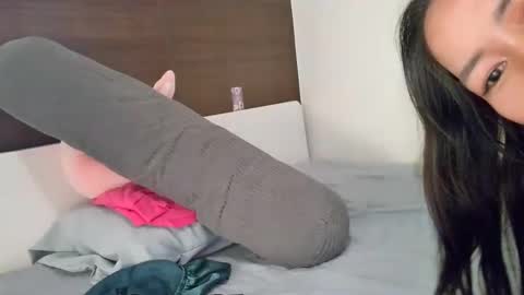 junovaughn online show from 16, 11, 2025