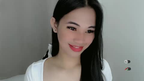 Snapshot of juny_lanyy chatting on 2, 1, 2025 Julia online show from 2, 1, 2025