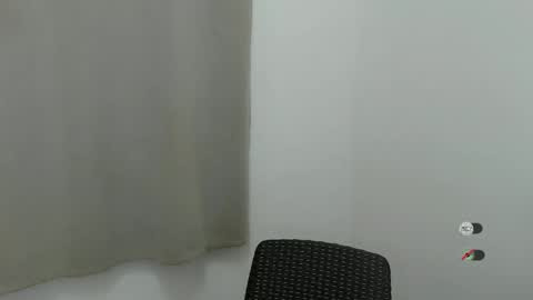 Snapshot of juny_lanyy chatting on 13, 1, 2025 Julia online show from 13, 1, 2025