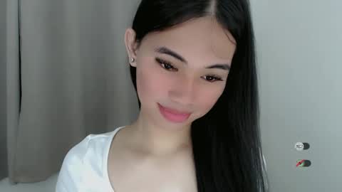 Snapshot of juny_lanyy chatting on 12, 2, 2025 Julia online show from 12, 2, 2025