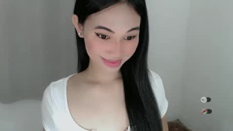 Snapshot of juny_lanyy chatting on 28, 2, 2025 Julia online show from 28, 2, 2025