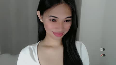 Snapshot of juny_lanyy chatting on 8, 3, 2025 Julia online show from 8, 3, 2025