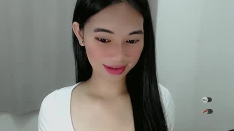 Snapshot of juny_lanyy chatting on 12, 3, 2025 Julia online show from 12, 3, 2025