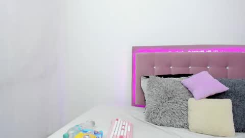  Isa y Luci  online show from 19, 12, 2024