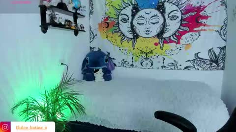 Snapshot of just_katiex chatting on 14, 11, 2025 Sofia online show from 14, 11, 2025