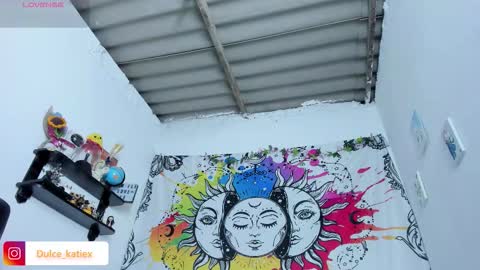 Snapshot of just_katiex chatting on 17, 12, 2025 Sofia online show from 17, 12, 2025