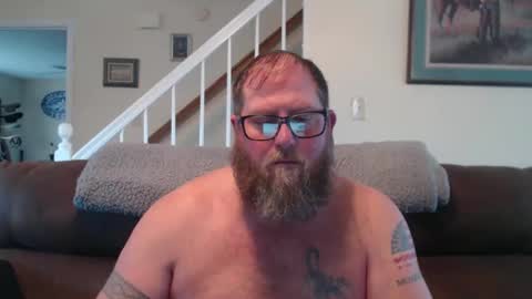 Snapshot of justaguyandnaked chatting on 31, 12, 2024 justaguyandnaked online show from 31, 12, 2024