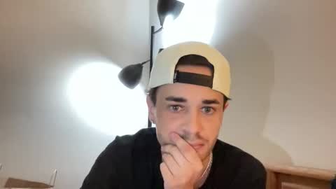 Snapshot of justask8 chatting on 1, 4, 2026 J online show from 1, 4, 2026