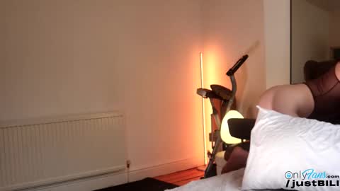 Snapshot of justbecauseiloveit chatting on 8, 10, 2025 Billie B William online show from 8, 10, 2025