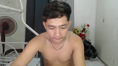 Cyril online show from 12, 4, 2026