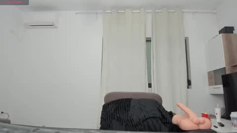 Chloe online show from 15, 2, 2025