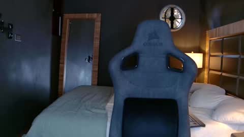 Justin online show from 4, 3, 2025