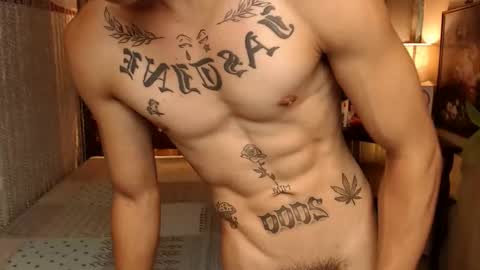 Snapshot of justine_hunk chatting on 20, 12, 2024 justine_hunk online show from 20, 12, 2024