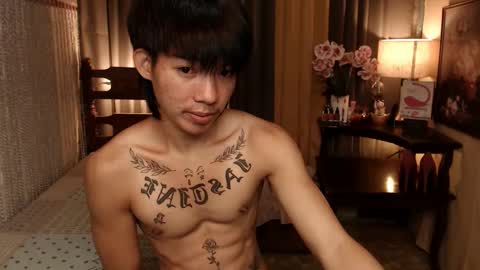 Snapshot of justine_hunk chatting on 22, 12, 2024 justine_hunk online show from 22, 12, 2024