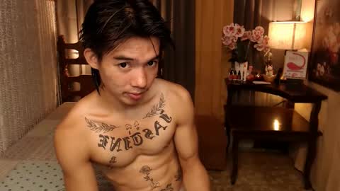 Snapshot of justine_hunk chatting on 24, 12, 2024 justine_hunk online show from 24, 12, 2024