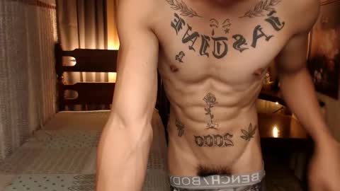 Snapshot of justine_hunk chatting on 27, 12, 2024 justine_hunk online show from 27, 12, 2024