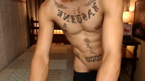 Snapshot of justine_hunk chatting on 29, 12, 2024 justine_hunk online show from 29, 12, 2024