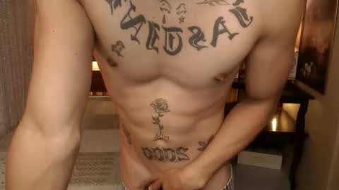 Snapshot of justine_hunk chatting on 16, 10, 2025 justine_hunk online show from 16, 10, 2025