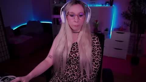 Snapshot of justkerryx chatting on 2, 1, 2025 Kerry online show from 2, 1, 2025