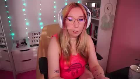 Snapshot of justkerryx chatting on 5, 11, 2025 Kerry online show from 5, 11, 2025