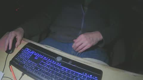 Snapshot of justme39057 chatting on 1, 1, 2025 Justme39057 online show from 1, 1, 2025