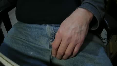 Snapshot of justme39057 chatting on 22, 10, 2025 Justme39057 online show from 22, 10, 2025