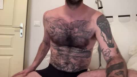 justmeandyou00 online show from 16, 1, 2026