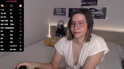 Julie online show from 7, 3, 2025