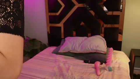 Snapshot of justmia_ chatting on 1, 7, 2026 Mia online show from 1, 7, 2026