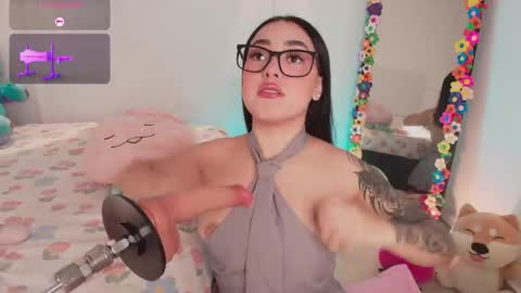 Snapshot of justonecute chatting on 13, 11, 2025 Emy online show from 13, 11, 2025