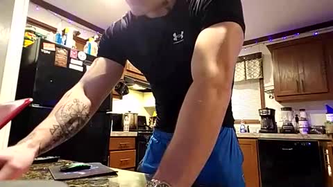 justus0624 online show from 12, 9, 2025