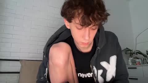 Snapshot of jw0nder chatting on 20, 3, 2026 JW online show from 20, 3, 2026