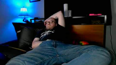 Snapshot of jwineness chatting on 1, 1, 2025 MidsizeBiGuy online show from 1, 1, 2025