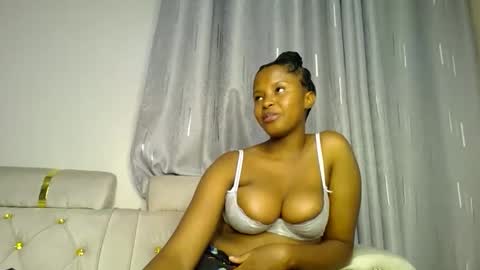 Snapshot of kadime001 chatting on 6, 3, 2025 kadime online show from 6, 3, 2025
