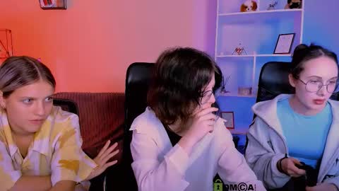 Snapshot of kaela_spell_ chatting on 2, 12, 2025 kaela_spell_ online show from 2, 12, 2025