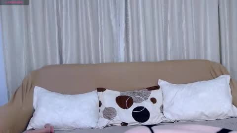 Kaila Lewis online show from 29, 10, 2025