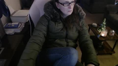 Snapshot of kait331 chatting on 4, 12, 2024 Camprincess331 online show from 4, 12, 2024