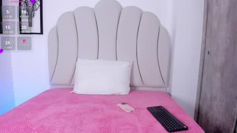 Kaity Lane online show from 25, 1, 2025