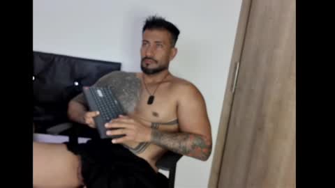 Snapshot of kaleth_price chatting on 8, 3, 2025 Kaleth Price online show from 8, 3, 2025