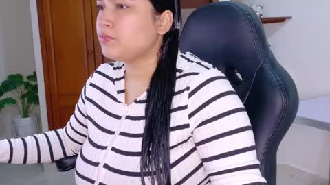 Snapshot of kali_sweet chatting on 9, 6, 2026 AndreaLactating online show from 9, 6, 2026