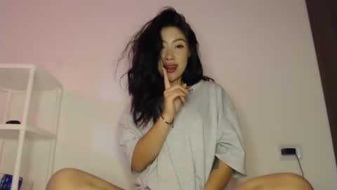 ONLY FANS  cami0777 FANSLY Camilabcruz777    instagram  online show from 17, 1, 2025