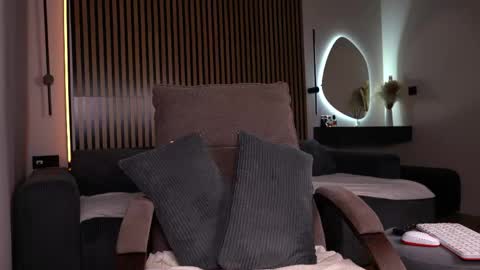 Snapshot of kalisa_pearl chatting on 28, 5, 2026 Please call me Kalisa online show from 28, 5, 2026
