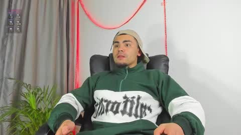 Snapshot of kalivan_voinesscu chatting on 29, 11, 2025 K A L I online show from 29, 11, 2025