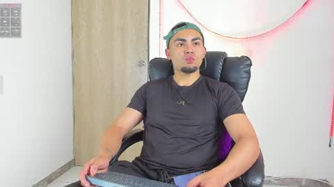 Snapshot of kalivan_voinesscu chatting on 24, 7, 2026 K A L I online show from 24, 7, 2026