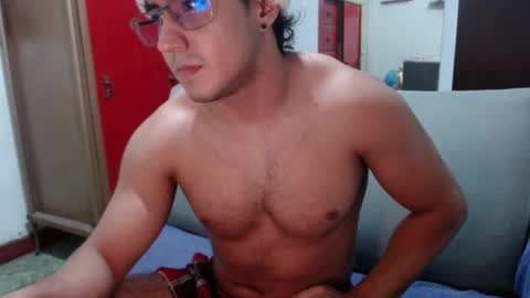 Snapshot of kamenov00 chatting on 13, 10, 2025 kamenov00 online show from 13, 10, 2025