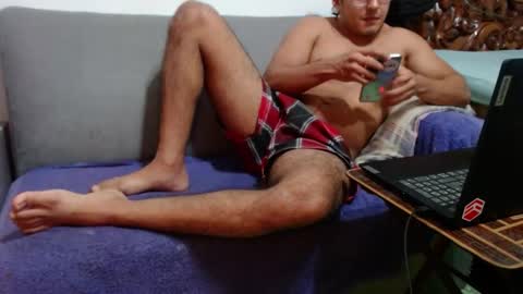 Snapshot of kamenov00 chatting on 21, 10, 2025 kamenov00 online show from 21, 10, 2025